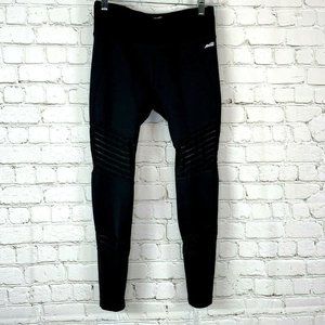 Avia Leggings Black Mesh Inserts size XS 0-2 Barely Worn Capri Cropped Athletic